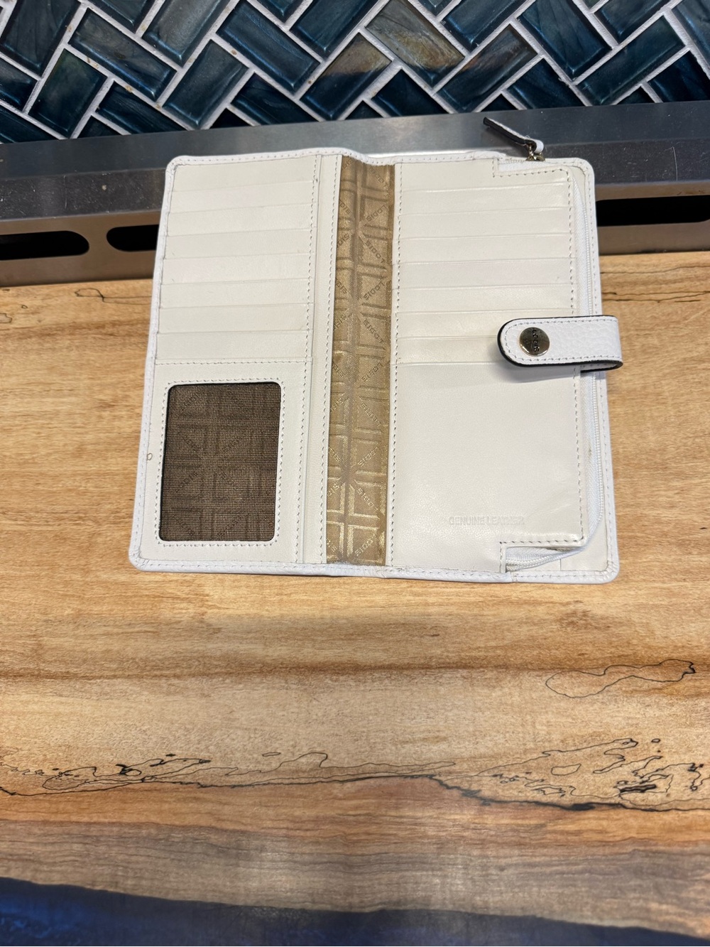 Lodis White Pebbled Leather Snap Wallet - Picture 4 of 6
